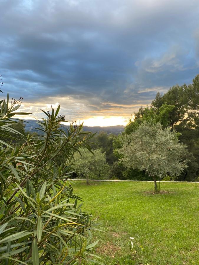 La Maison Perchee Auriol Dış mekan fotoğraf